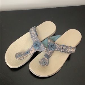 Taos Cameo Sandal - Size 9 (40) - Blue/White